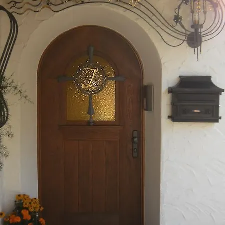 Grubstuben Guest house *