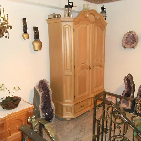 Grubstuben * סכונאץ'