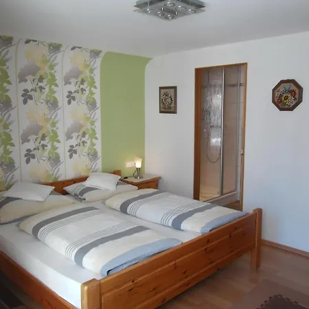 Grubstuben Guest house *
